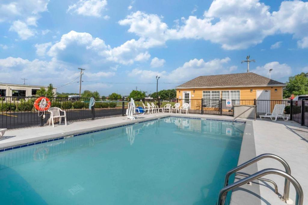 Quality Inn Oak Ridge Esterno foto